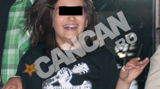 Fiica lui Robert Turcescu a facut show la concertul tatalui! Rockerita la 11 ani