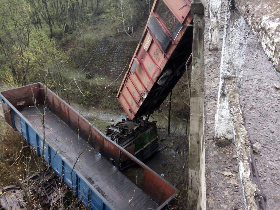 Imaginile au fost realizate la puţin timp după accidentul feroviar