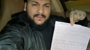 Dani Mocanu a petrecut alături de agentul care l-a amendat. Poliția a început o anchetă internă. FOTO