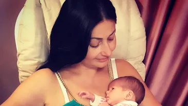 Gabriela Cristea, selfie emoţionant cu micuţa Victoria! 