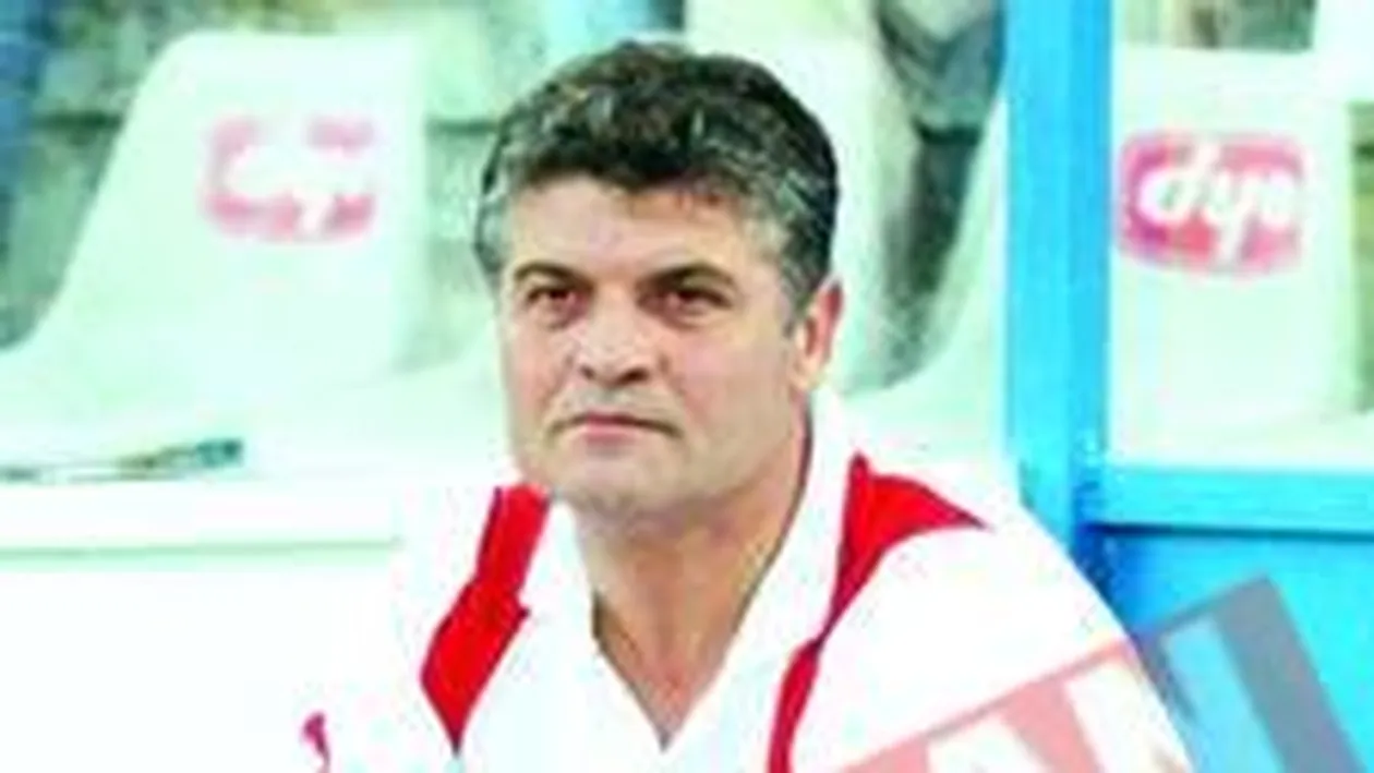 Andone se uita pe furis la Hagi