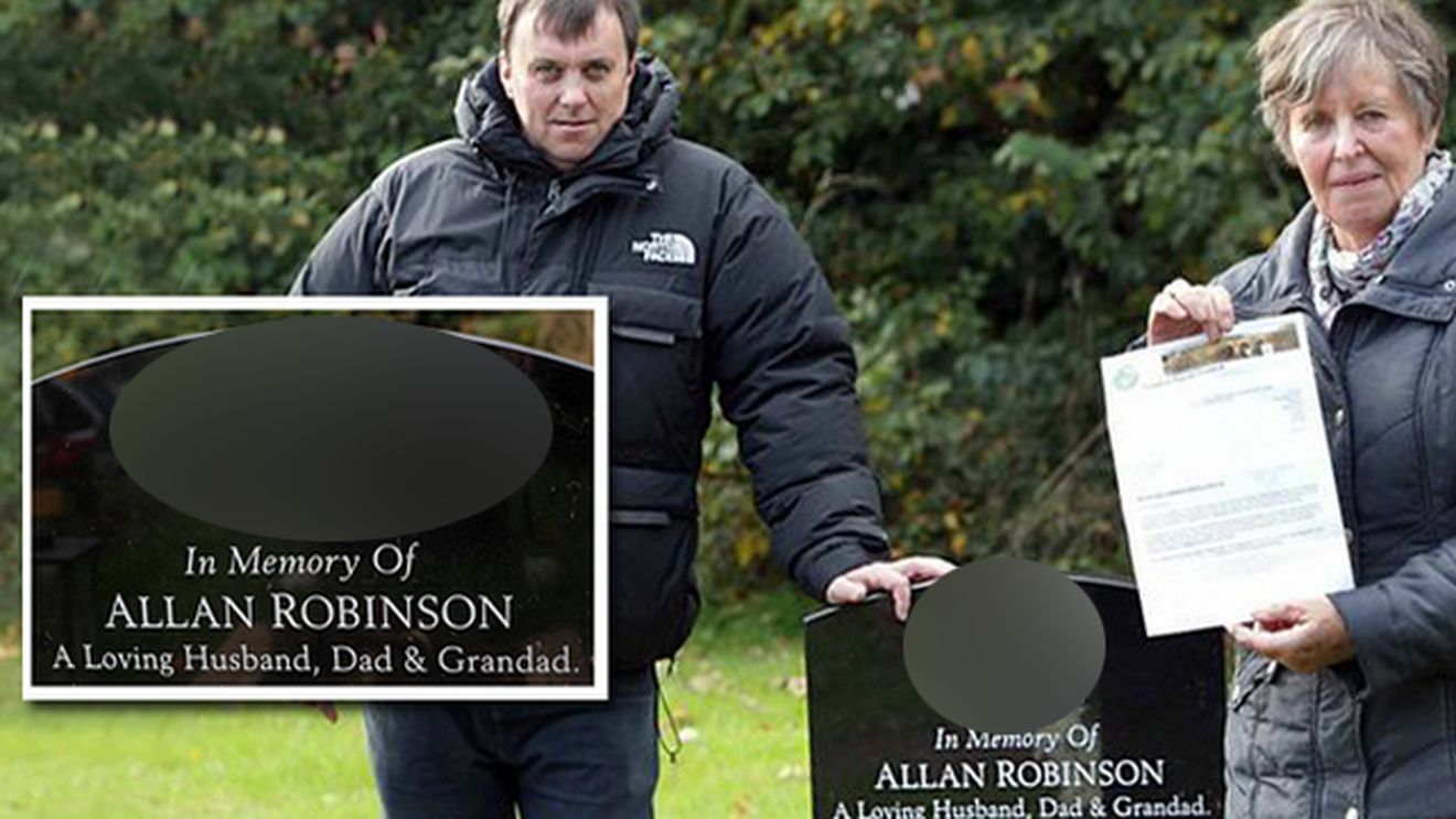 Ce i-a DESENAT pe piatra de la mormant! Femeia a fost OBLIGATA sa stearga imediat inscriptia