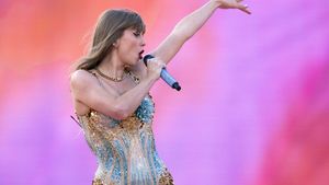 SUTE de camere de hotel, rezervate de un singur fan Taylor Swift. De ce a făcut asta