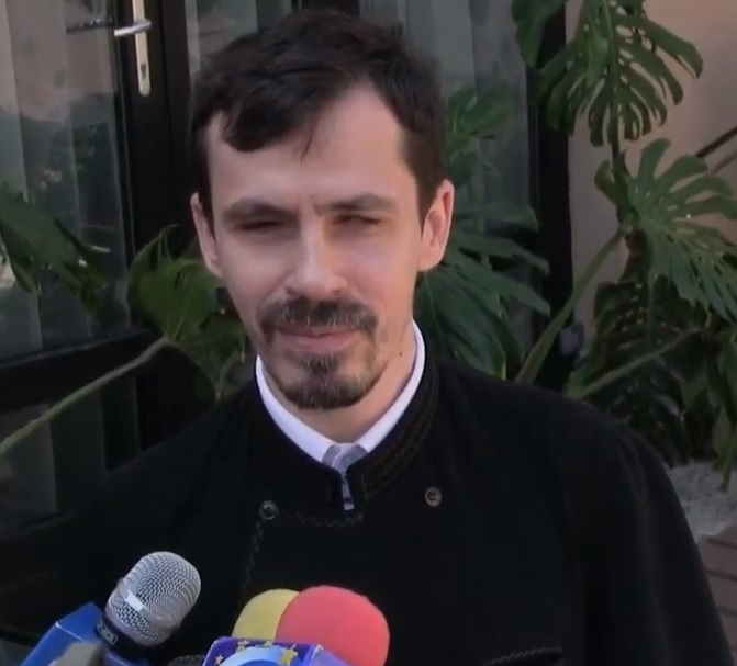 Preotul Radu Trăilescu consideră că prin dăruire se ajunge la fericire