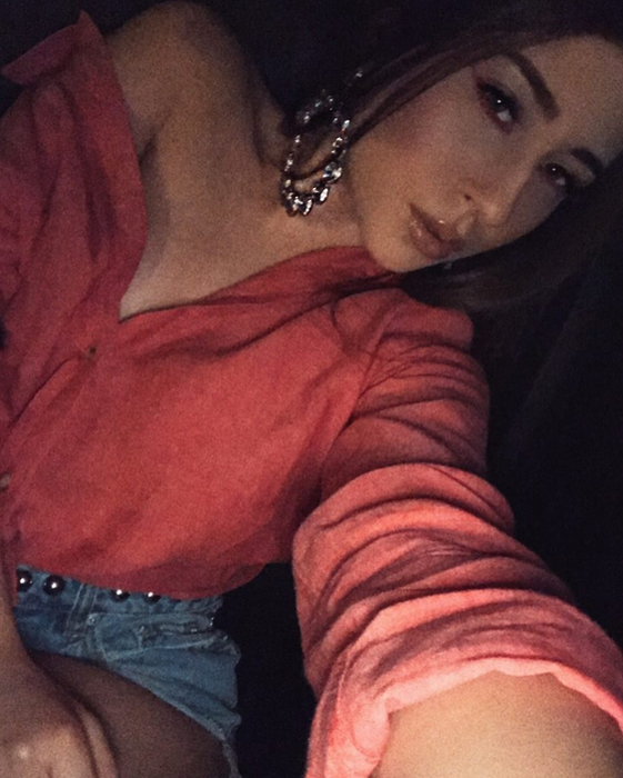Nicole Cherry investeşte foarte mulţi bani şi în ţinute