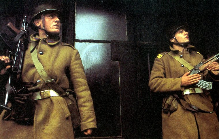 Imagini rare de la Revoluție. Ce s-a întâmplat, de fapt, în decembrie 1989