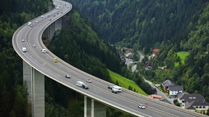 Cum arată vinieta de o zi. Prețul unui tichet de 24 de ore pentru autostrăzile din Austria este de 8,60 euro