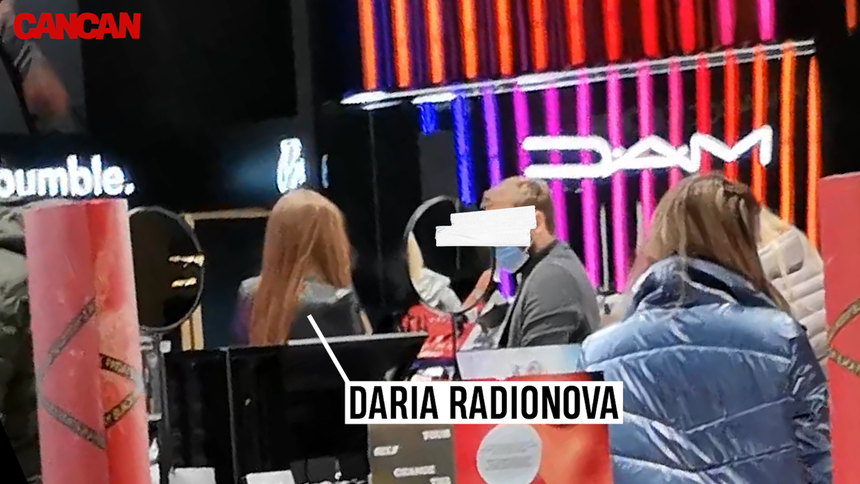 Daria Radionova a descins într-un magazin de cosmetice