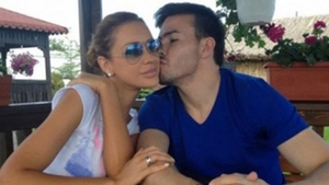 Bianca Dragusanu ii trimitea mesaje non-stop lui Cristea! Se intampla sub nasul lui Victor, dar el nu-si dadea seama! Iata DOVADA