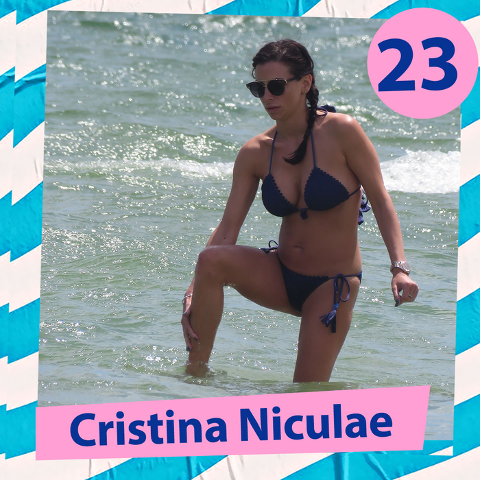 Top 30 vedete care se hârjonesc în apă în cele mai sexy poziții. Ce locuri ocupă Ramona Olaru, Antonia ori Gina Pistol între “Reginele Splash-urilor”