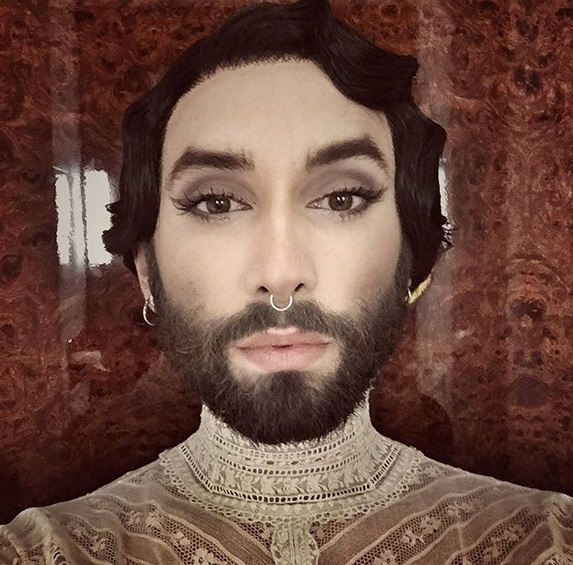 Conchita Wurst şi-a schimbat look-ul