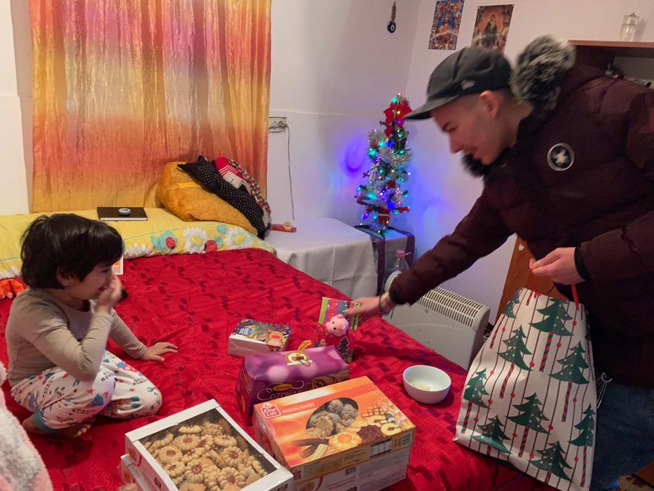 Povestea familiei care așteaptă… o sobă de la ”Moș Crăciun”