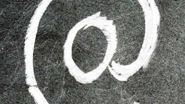 BUZZ, vrei sa fii sotia mea? Casatorii in direct, pe messenger, la Starea Civila din Iasi!