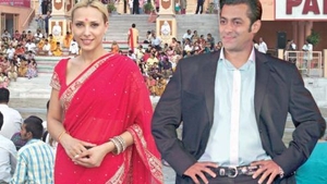 Iulia Vantur spulbera, in sfarsit, misterul! Afla daca este sau nu iubita actorului indian Salman Khan!