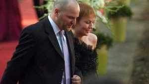 Dan Capatos e cunoscut de o ţară întreagă, dar cum arată soţia lui? Monica, apariţie de senzaţie la botezul fiicei Alessandrei Stoicescu