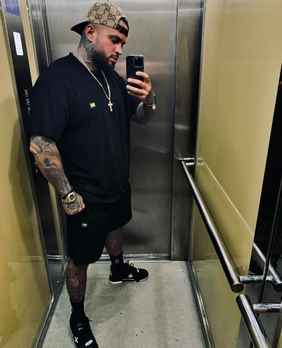 Meko vine cu o replică de zile mari! (sursă - instagram.com/mekomko).