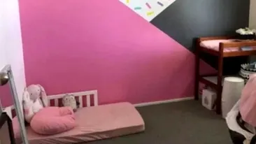 A decorat camera fetiței sale într-un mod inedit și le-a arătat internauților rezultatul, însă nu se aștepta la ce avea să urmeze. De ce a fost acuzată tânără mămică