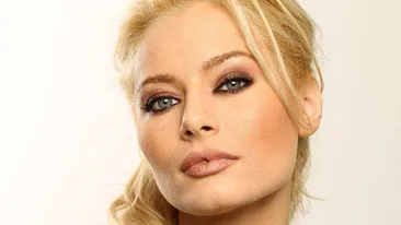 Secretul frumusetii Laurei Cosoi: Nu apelez la cure de slabire drastice. Ce face vedeta pentru a se mentine in forma