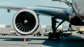 VIDEO Accident mortal pe aeroport. Bărbat de 35 de ani, aspirat în motorul unui avion