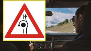 Ce semnifică, de fapt, acest semn rutier? Mulţi şoferi se pierd când ajung în faţa lui