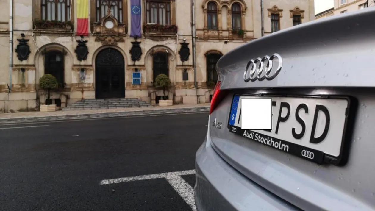 Mașina cu număr anti-PSD nu mai are voie în trafic! Șoferul s-a ales cu dosar penal și amendă