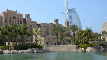 Alertă în Dubai! Elevi români, adăpostiți în subsolul hotelului: „A fost panică”