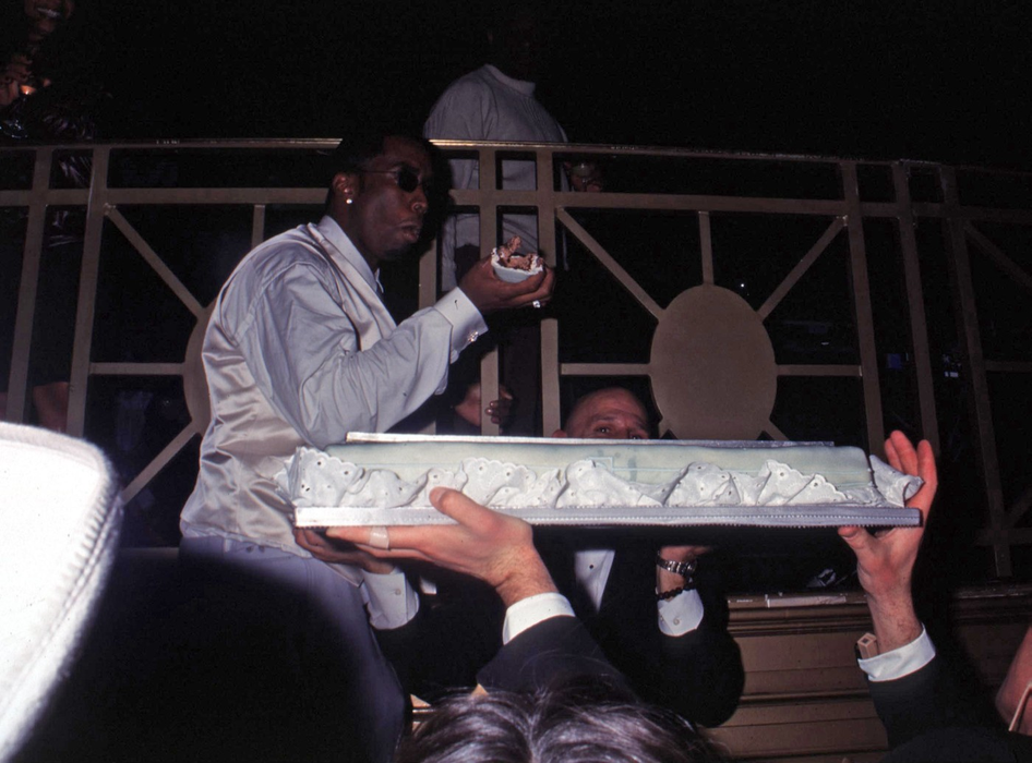 Petrecere aniversară pentru Sean P Diddy Puff Daddy Combs la restaurantul Cipriani New York, 4 noiembrie 1998. Foto: Profimedia