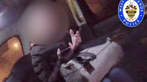 Scene uluitoare în Londra! O tânără româncă însărcinată și dusă la bordel, salvată de șoferul de taxi VIDEO