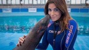 O fostă concurentă Miss Italia a fost atacată cu acid de fostul ei iubit! Femeia riscă să rămână desfigurată şi oarbă