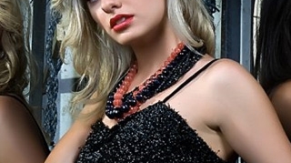 Alexandra Stan canta cu Britney Spears! Afla cum au ajuns cele doua pe aceeasi lungime de unda!
