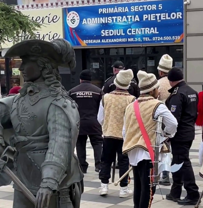 Decizia luată de primarul Vlad Piedone în legătură cu polițistul din Sectorul 5 care a agresat niște colindători. Foto: TikTok