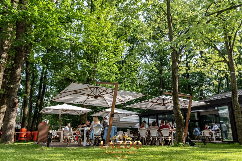 Sezonul începe în forță la LAZOO Restaurant & Lounge. Eduard Nicolae și Steaua di Vreari promit un show unic, în weekend!
