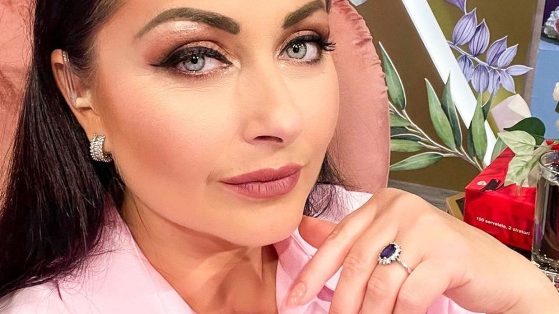 Drama neștiută trăită de Gabriela Cristea în adolescență. Acum are doua fete, dar atunci nici nu lua în calcul să devină mamă!