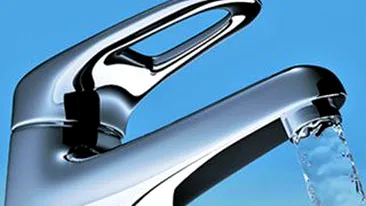 Oamenii dintr-un sat din Timis, disperati din cauza ca au ramas fara apa potabila! A fost contaminata panza freatica!