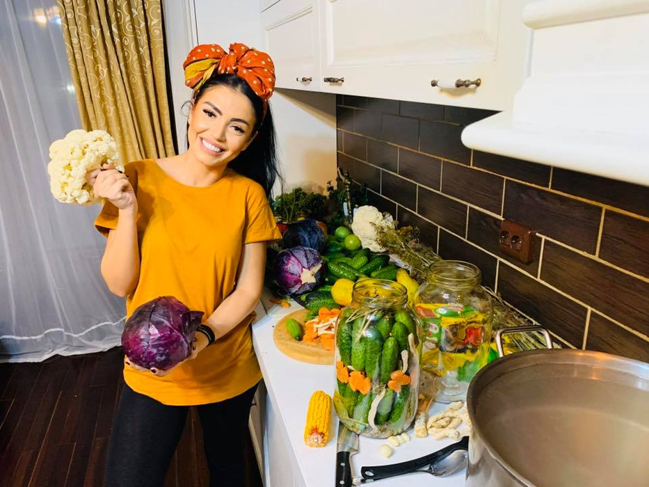 Andreea Mantea a bifat o nouă intervenţie estetică. Fanilor nu le place cum arată acum vedeta: „Erai perfectă înainte”