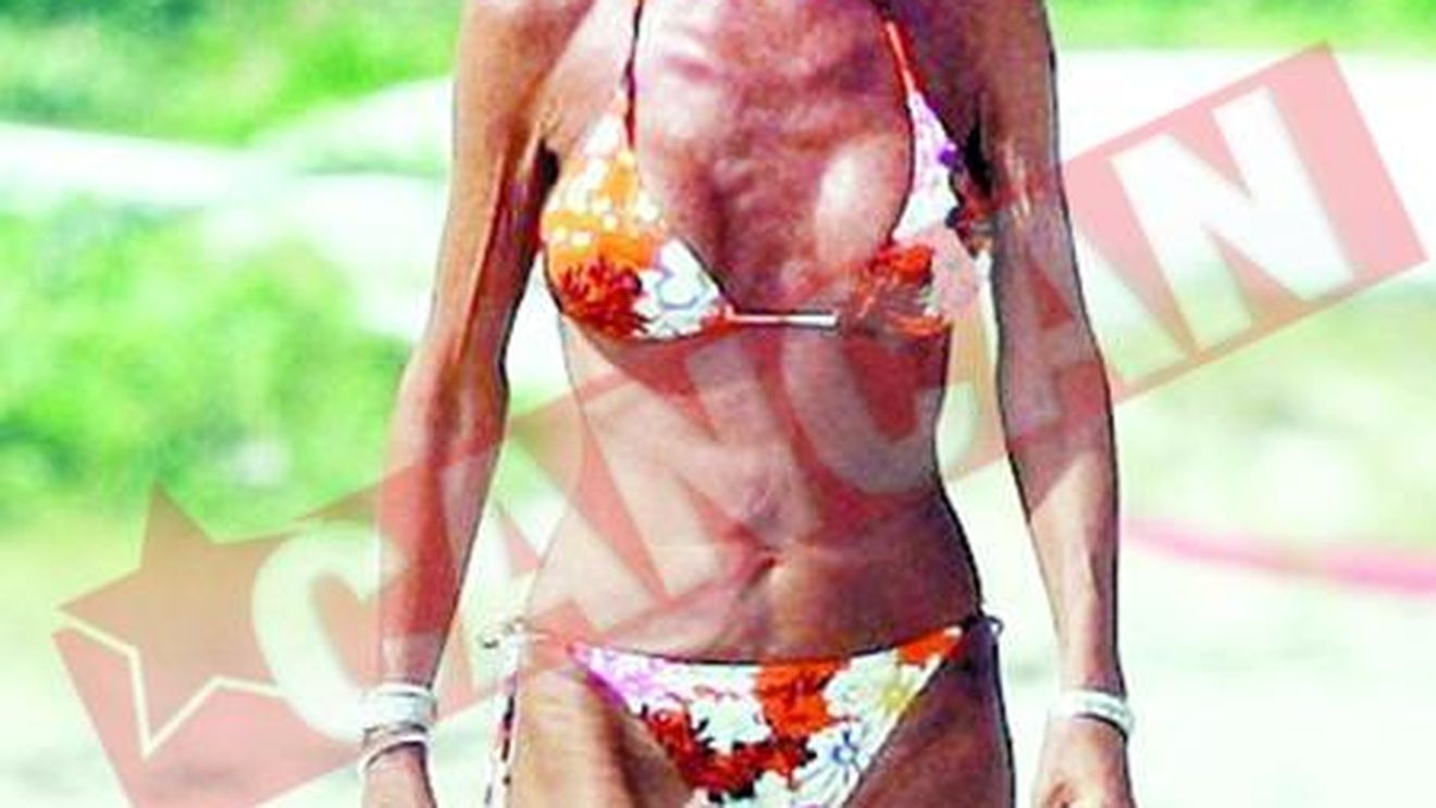 Donatella Versace, numai piele si os