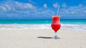 Grecia a introdus o taxă medicală pentru toți turiștii care intră în țară. Cât vor fi nevoiți să plătească românii