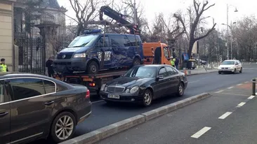 Accident HORROR in centrul Bucurestiului! Un pieton a fost ZDROBIT de o masina a Politiei Locale!