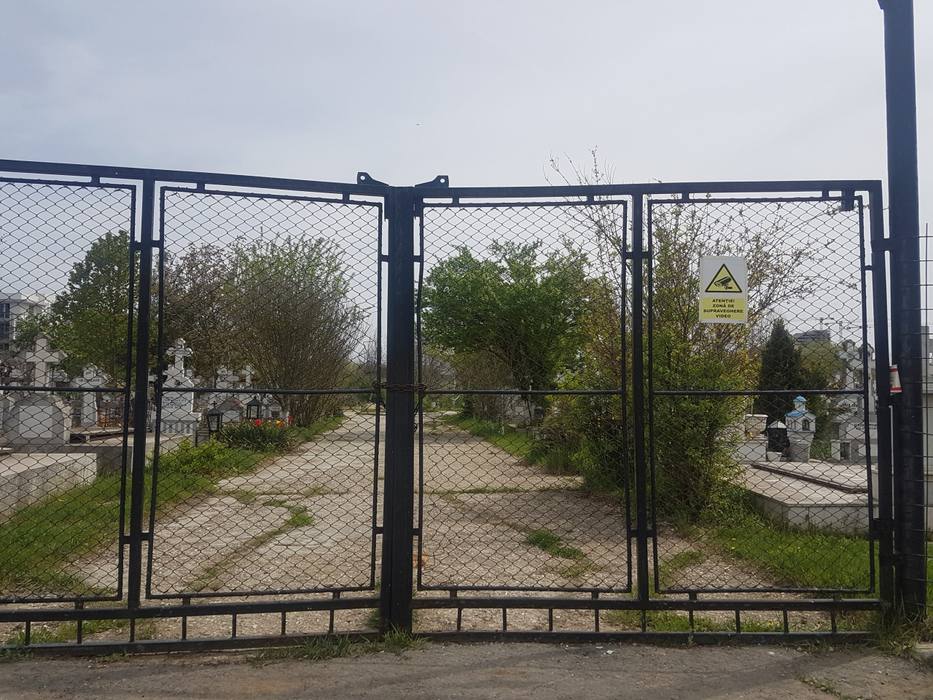 Cimitire închise încă din Vinerea Mare, în urma pandemiei de COVID-19