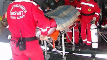 Adusa cu elicopterul de la Barlad la Bucuresti! O fata de 13 ani a nascut prin cezariana! Tatal se pare ca e un barbat de 60 de ani