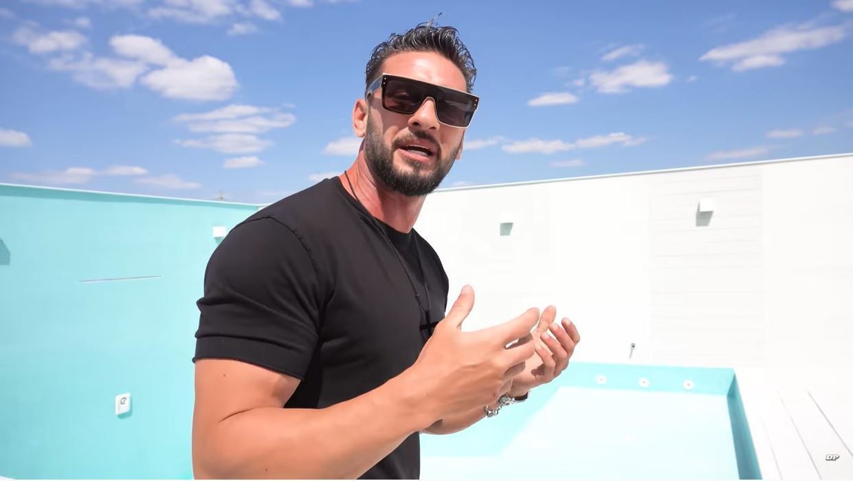 Cum arată piscina din casa de 300.000 de euro a lui Dorian Popa. A lăudat-o atât de tare, încât lumea a început să-l ia la mișto pe TikTok