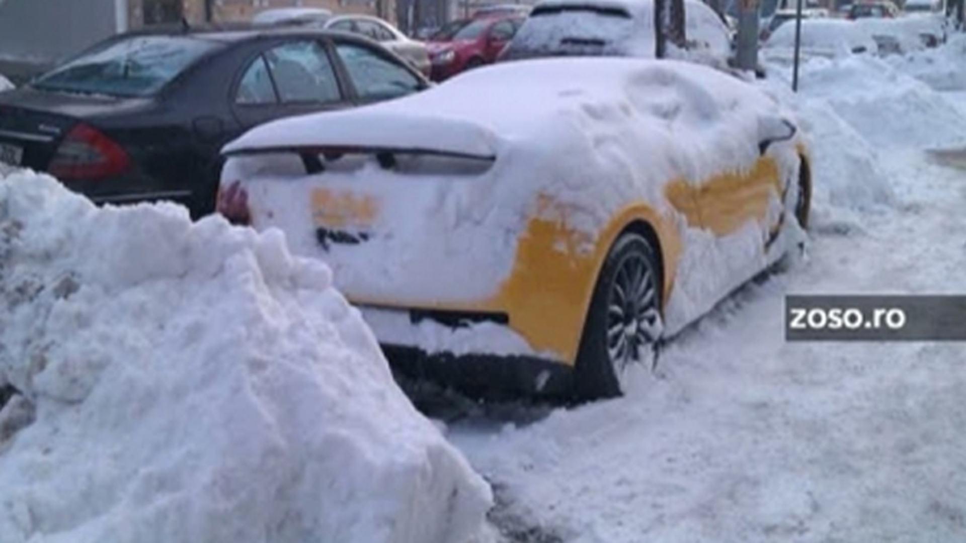 Uite un Lamborghini ingropat in zapada! A avut bani de masina, dar nu i-au mai ramas si de garaj