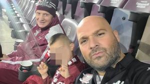 Doliu pentru Andrei Ștefănescu! Prezentatorul din Antene și-a pierdut tatăl: „I-am promis că vom mai vedea un meci”