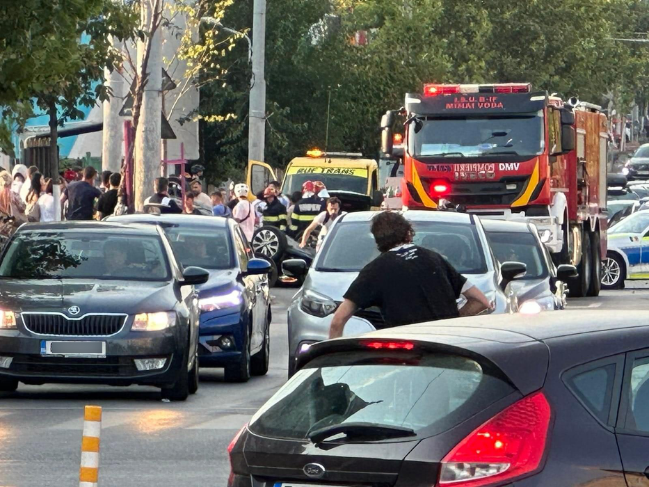 Accident în zona Tineretului, în urmă cu puțin timp