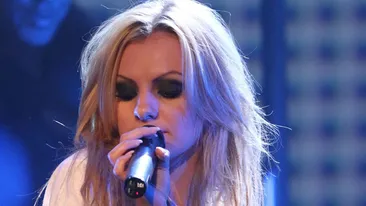 Ce frumoasa e mama Alexandrei Stan! Uite cum arata cantareata pe vremea cand era tunsa ca un baiat