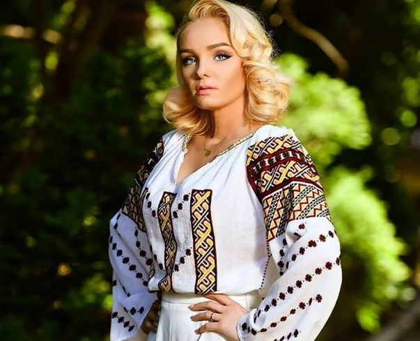 MARIA CONSTANTIN e bolnavă! Vedeta suferă de o afecţiune despre care nimeni nu ştia şi a ajuns la medic