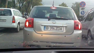 Nu o sa te prinzi niciodata care e faza aici! Cocalarul matematician face senzatie prin Bucuresti - Cel mai pervers si obscen numar de inmatriculare pe care taximetristii nu-l inteleg