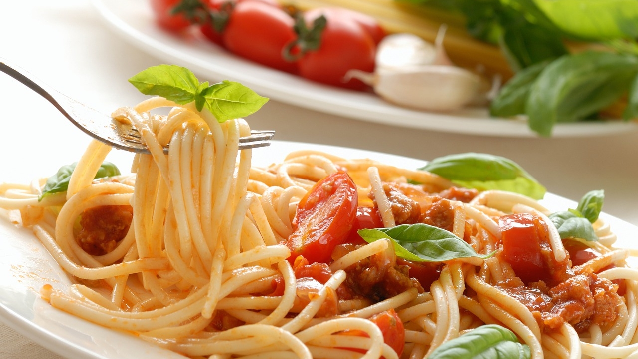 Cum poţi să mănânci paste fără să te îngraşi? Secretul a fost dezvăluit de specialiştii italieni