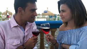 CRISTINA CIOBĂNAŞU şi VLAD GHERMAN, unul dintre cele mai solide cupluri de la noi! Tânărul a arătat tuturor verigheta:”Încătuşaţi pe viaţă“