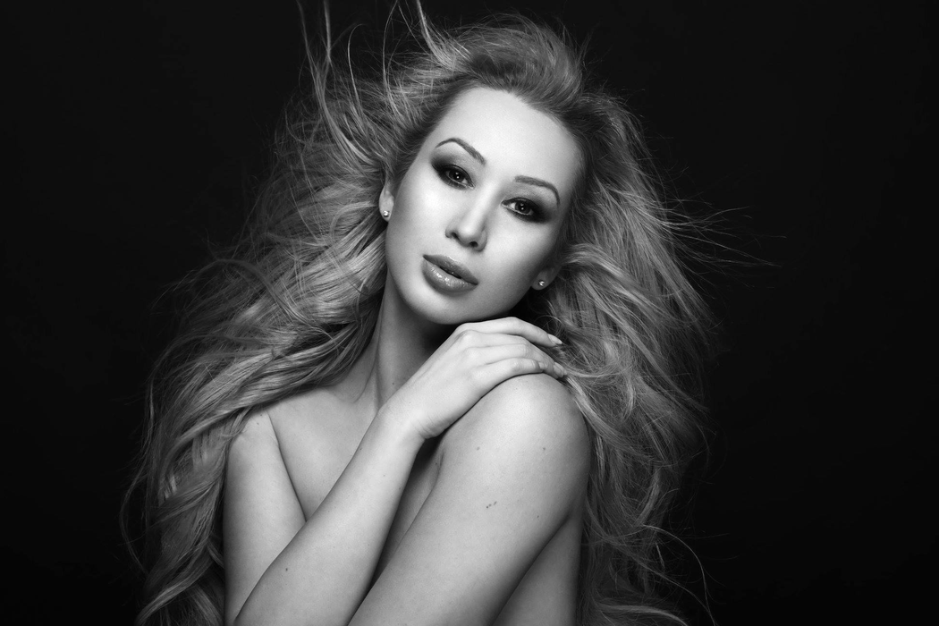 Xonia, extenuată din cauza repetițiilor pentru Eurovision: ”Am febra tot corpul, sunt plina de vanatai ”